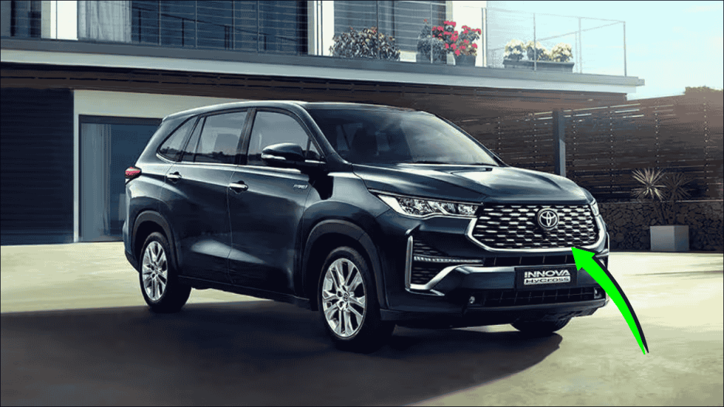 Toyota Innova Hycross, Powerful Hybrid Engine Meets Luxury Features in Revolutionary MPV